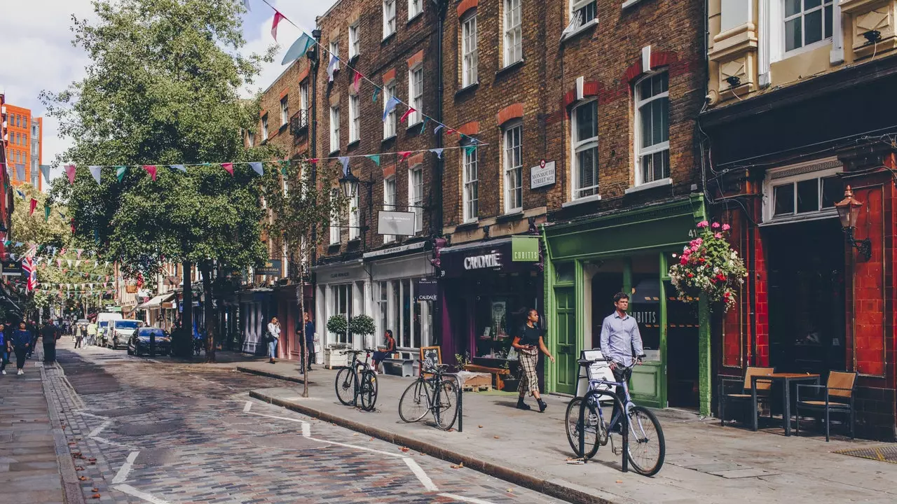 Seven Dials or the London neighborhood you didn't know (or did you?) existed