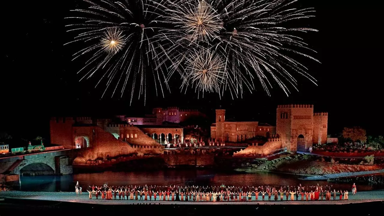 O show noturno do parque Puy du Fou volta cheio de história e muitas novidades