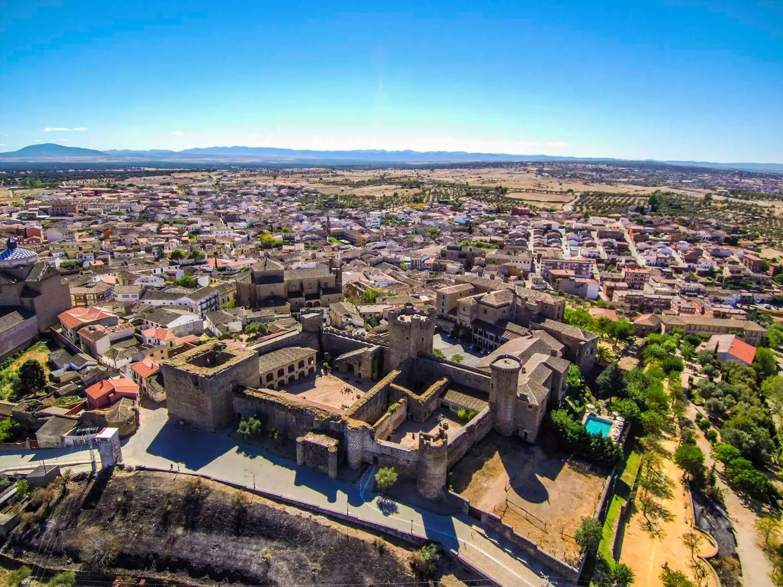 Castelo de Oropesa de um drone