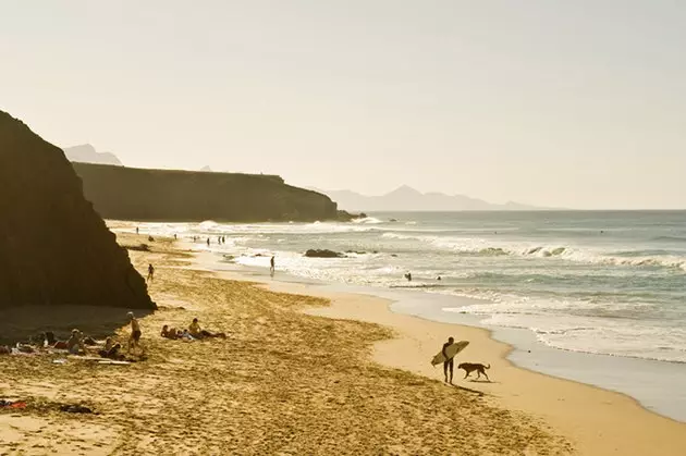 Fuerteventura pia ni paradiso ya mashoga