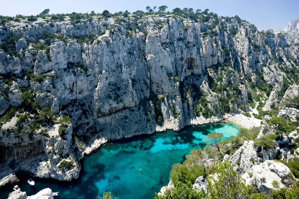 Paradisul francez Calanques pentru pietoni