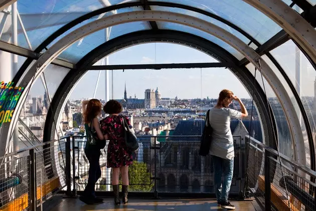 Het uitzicht op Parijs vanaf het Pompidou