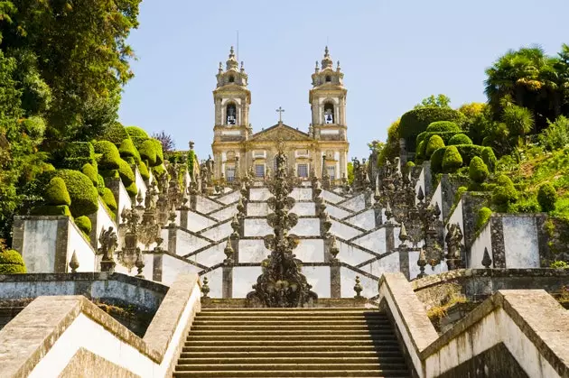 Santuario do Bom Jesús do Monte עלייה לרגל הנה סיפור אחר