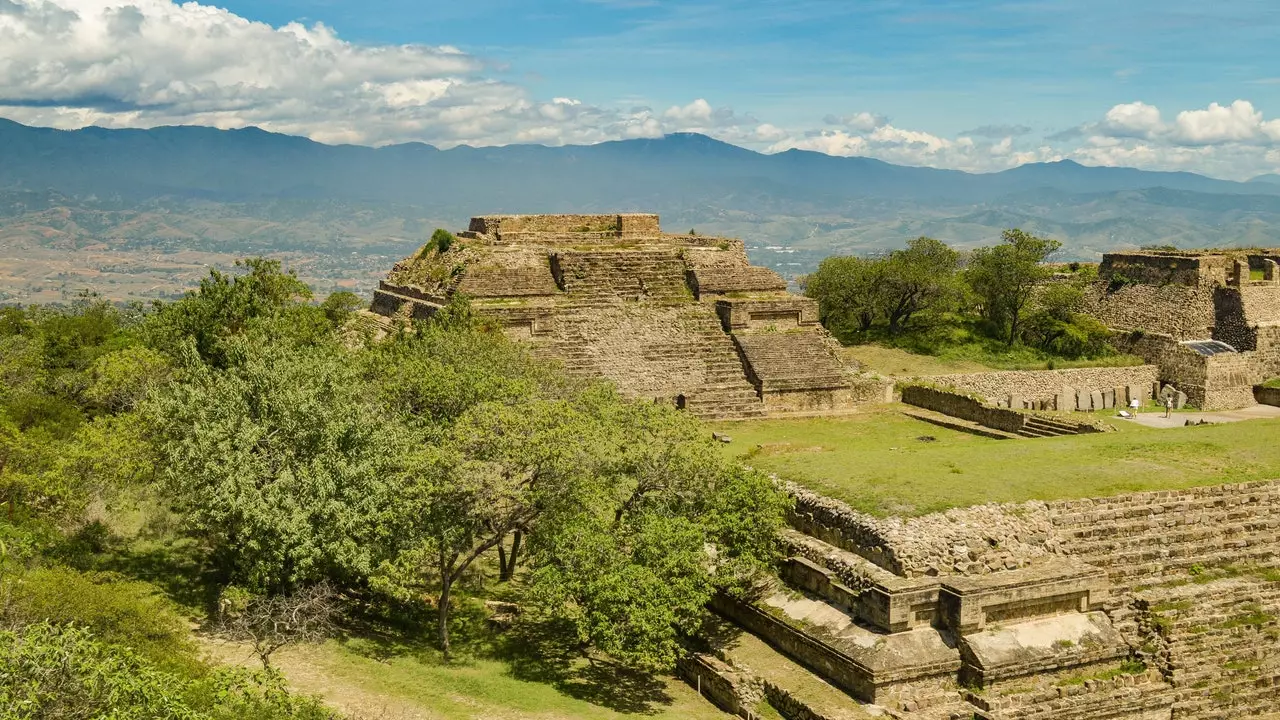 Monte Alban: de grousse Bijou vun Oaxaca