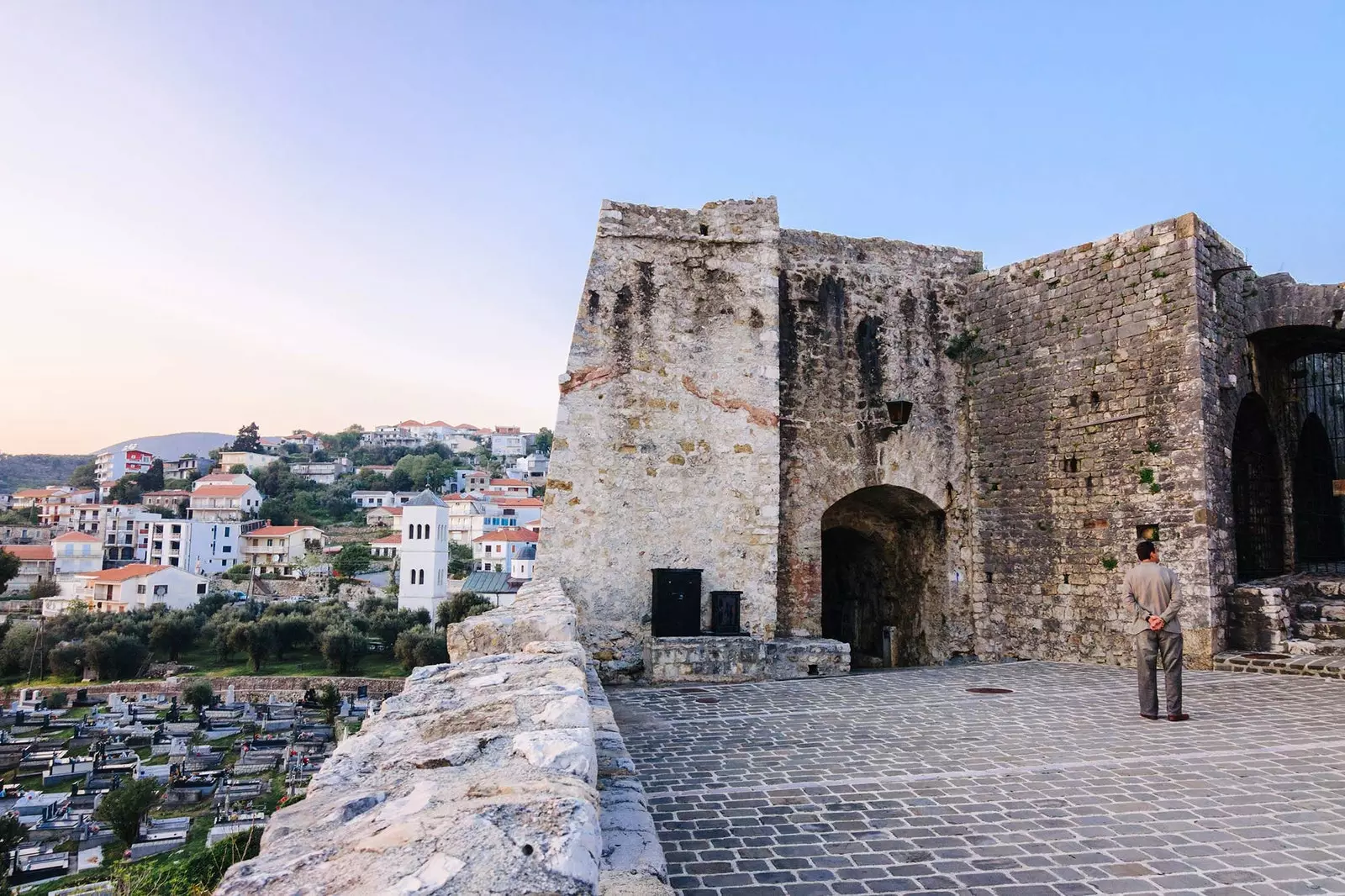 Stari grad o la città vecchia del Montenegro