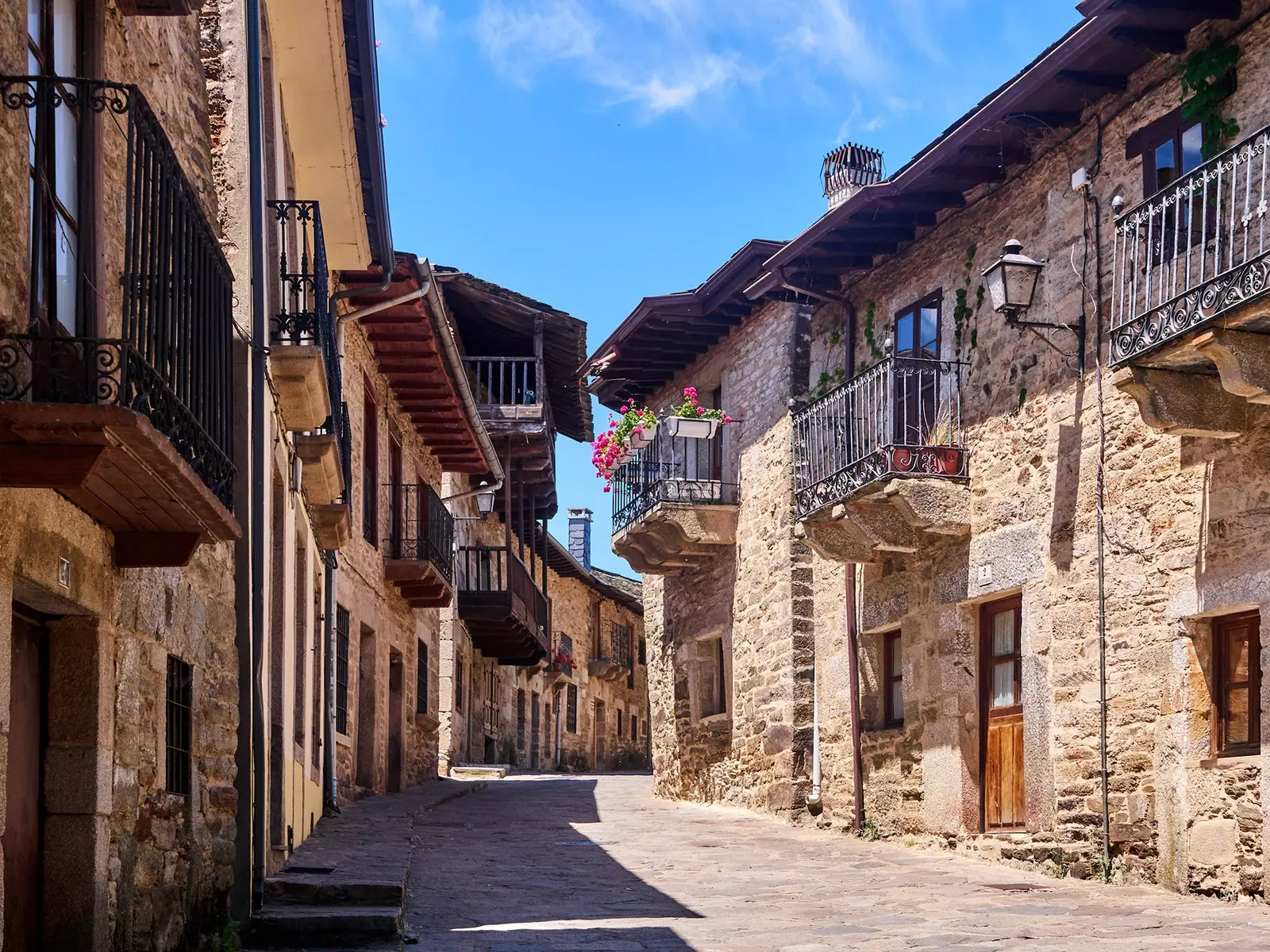 Why Puebla de Sanabria is one of the most beautiful towns in Spain