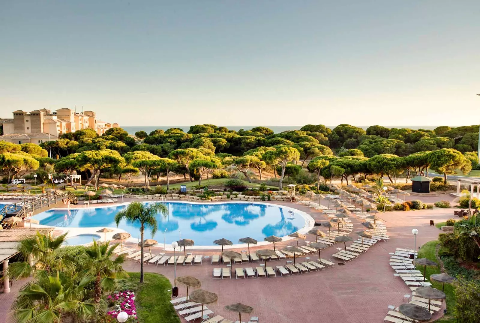 Barceló Punta Umbria Resort აუზი