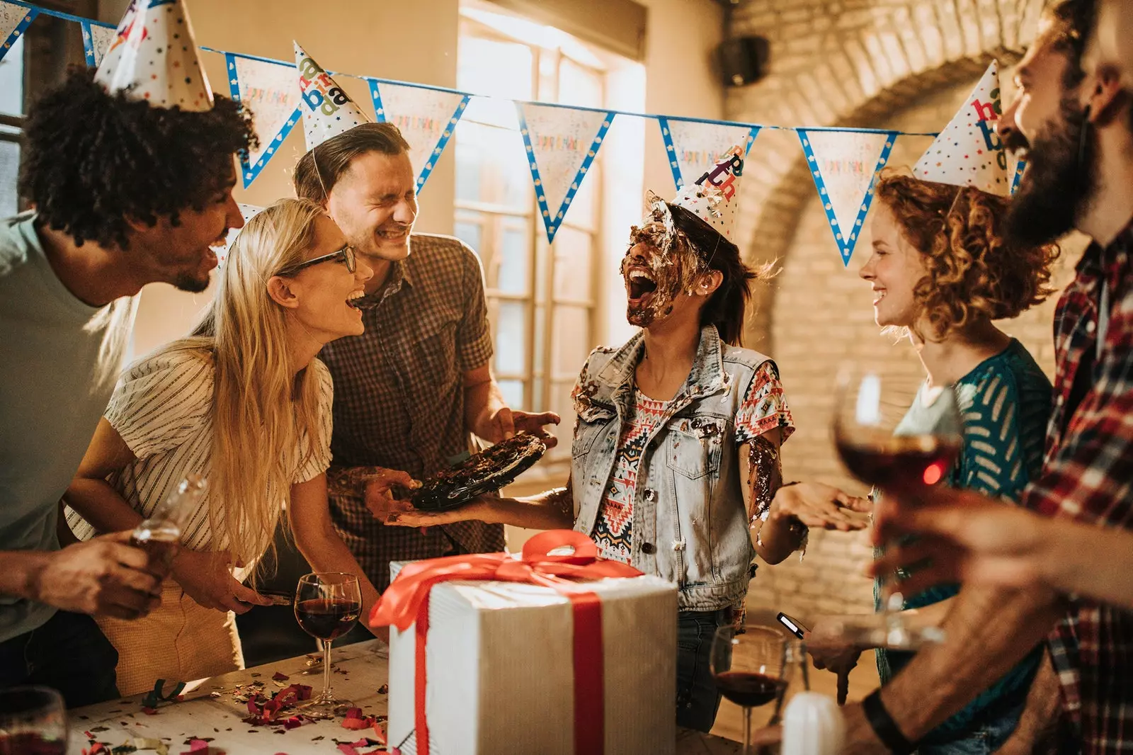 Dünyanın 70 ölkəsində 'Happy Birthday' mahnısı belə oxunur