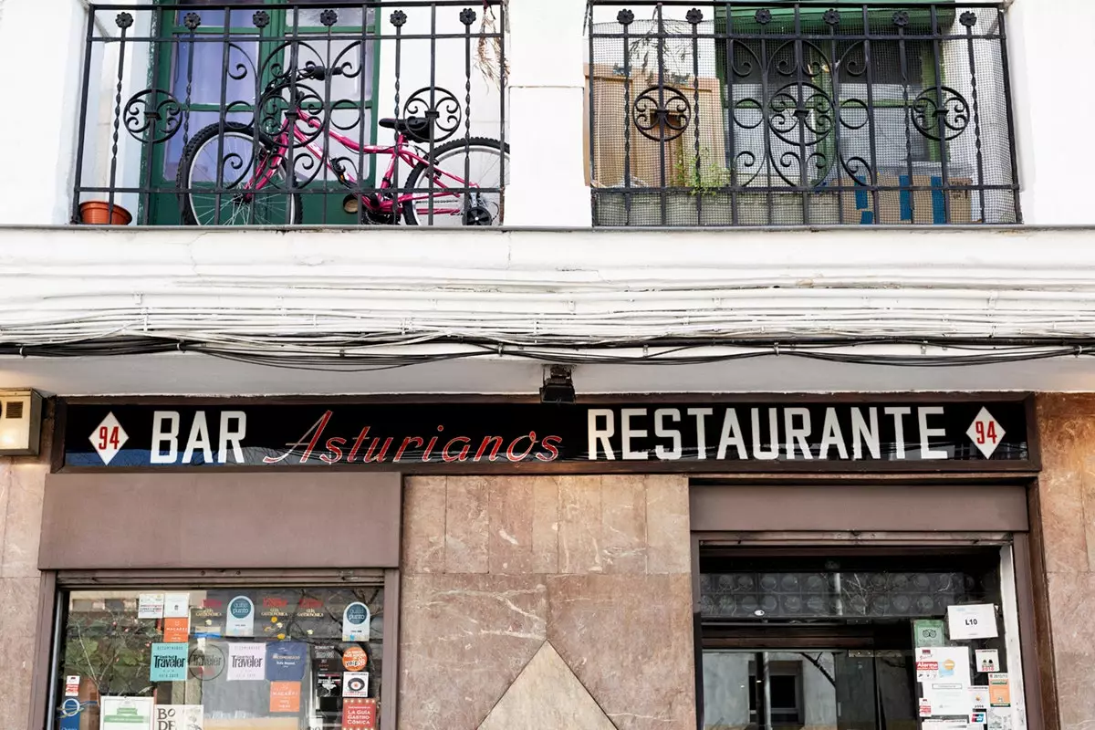 Los Asturianos Asturian cuisine by Julia Bombín