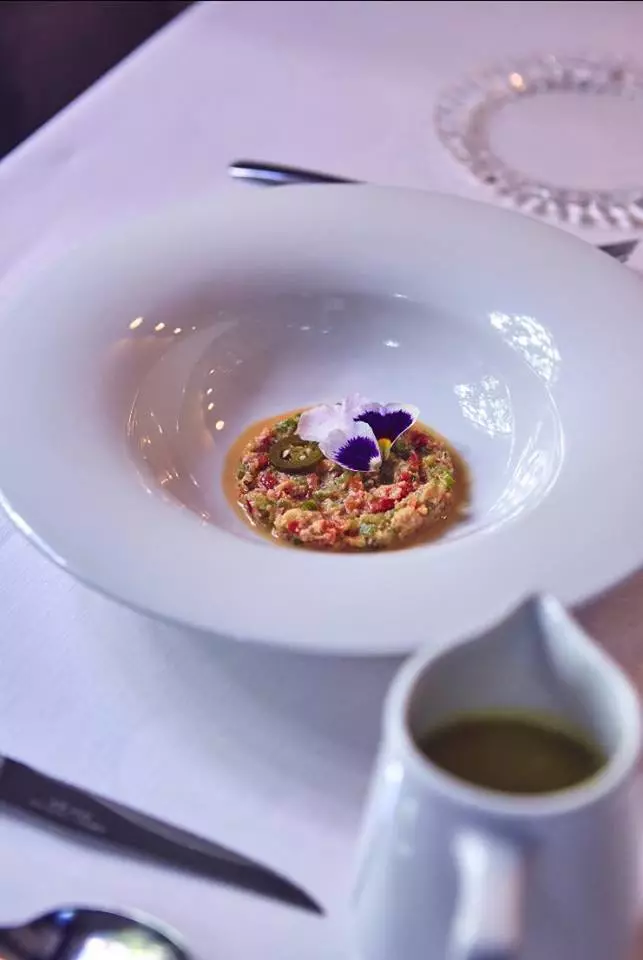 Grön gazpacho med spindelkrabba sallad från Treze