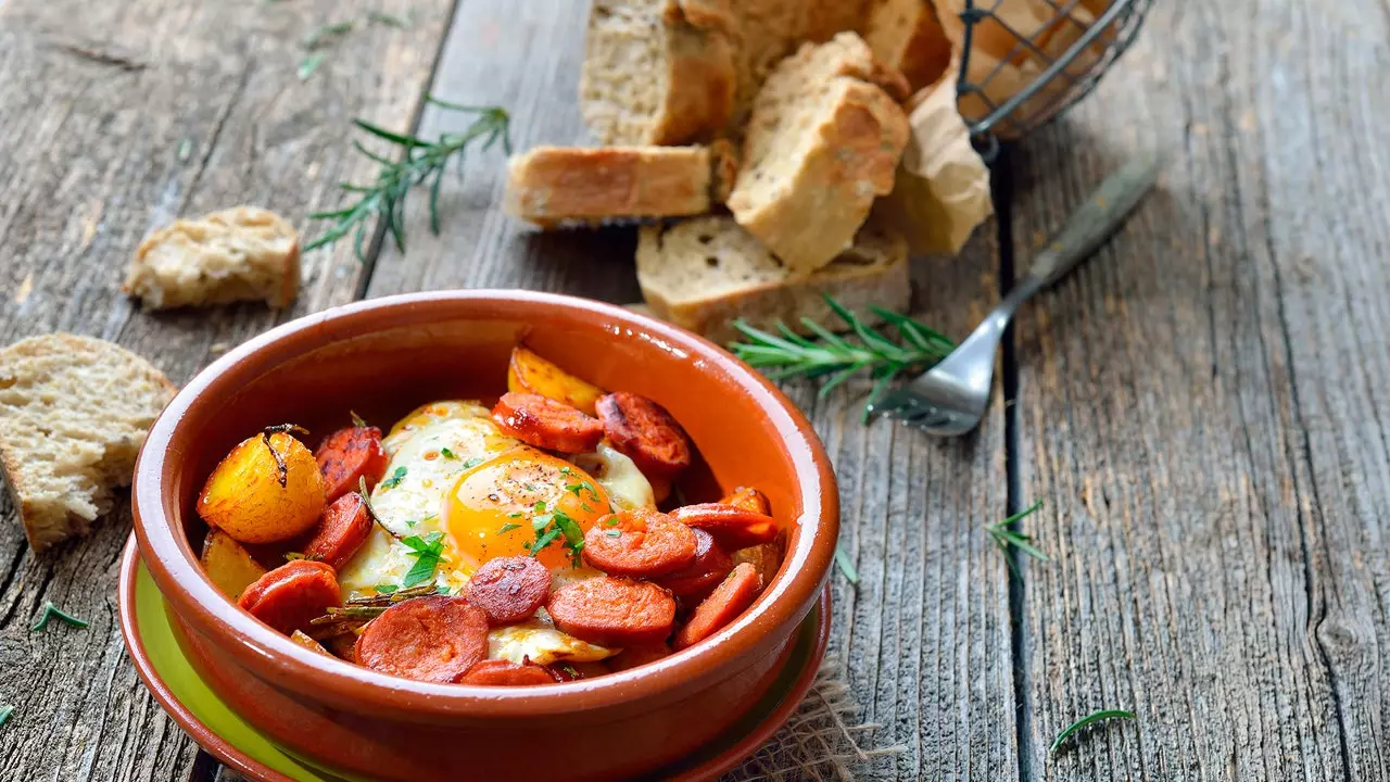 Gastronomska pot ob A-6: postanek in fonda v njenih najboljših restavracijah