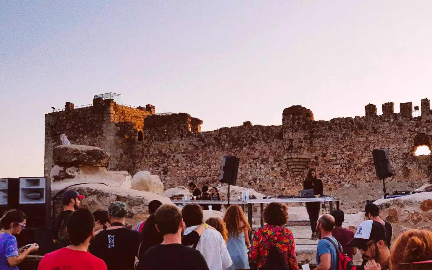 Okkre playing in the castle of Medellin at sunrise