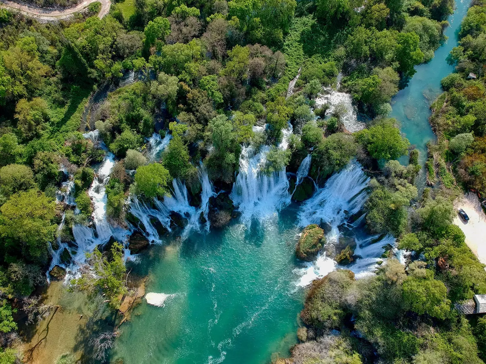 Ερζεγοβίνη Μόσταρ ανατολίτικα χωριά και αμπελώνες με μεσογειακό άρωμα