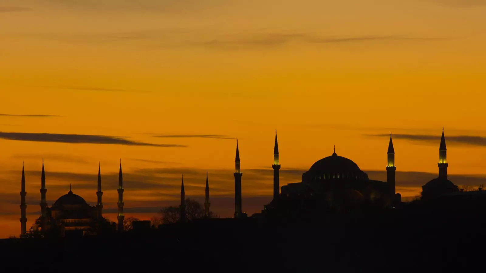 İstanbul əladır. O, təkcə məscidlərinə, daş daşlarına, gün batımına və ya malikanələrinə görə deyil.