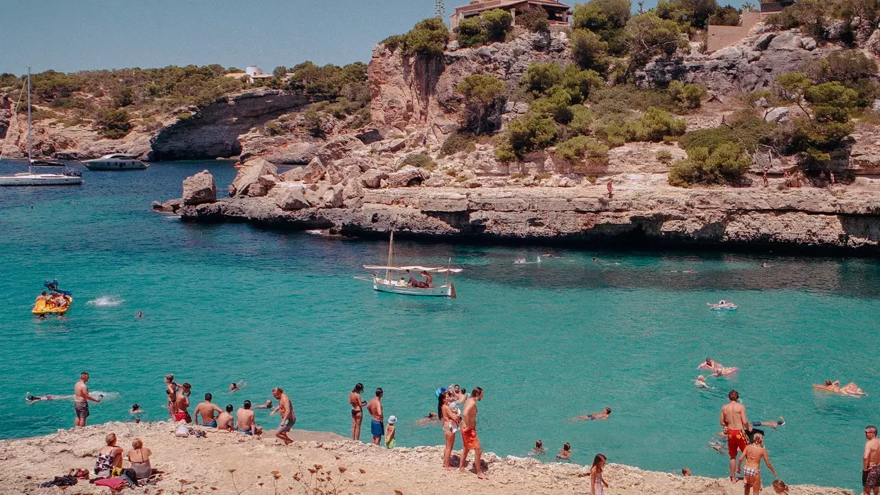 Ste prepričani, da smo pripravljeni na prvi val turistov po pandemiji?