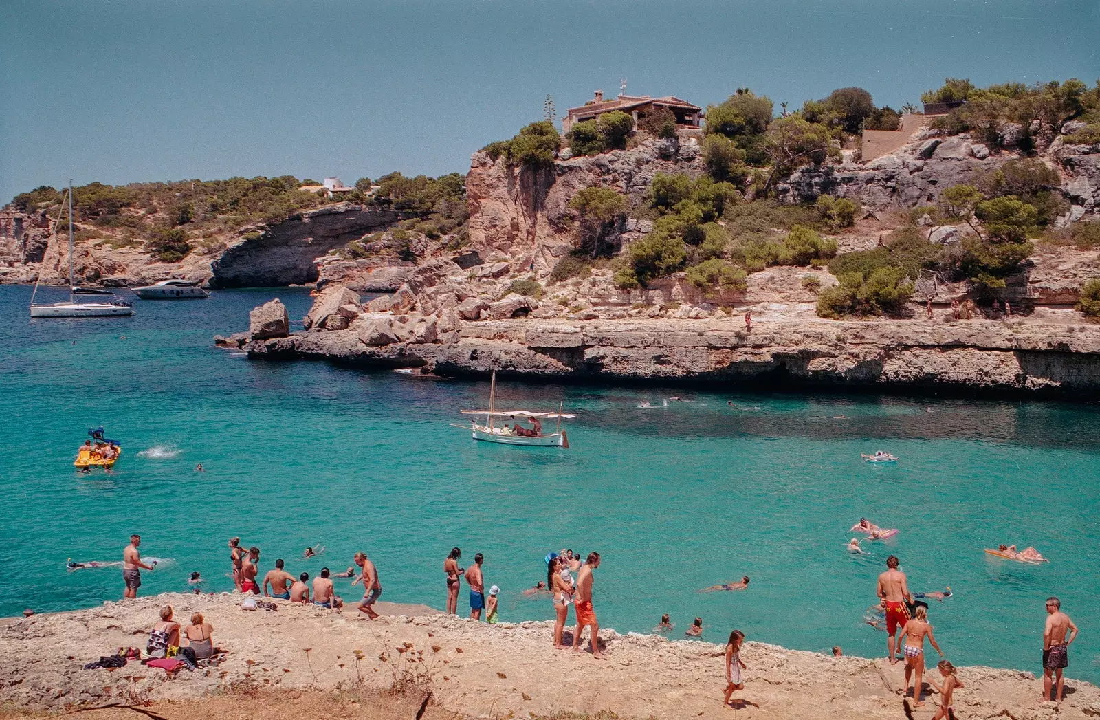 Praia de Maiorca em qualquer verão