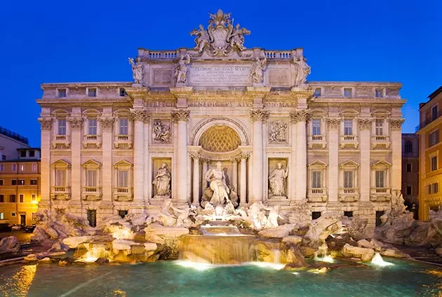 Fontana di Trevi-ն վերականգնում է իր շքեղությունը