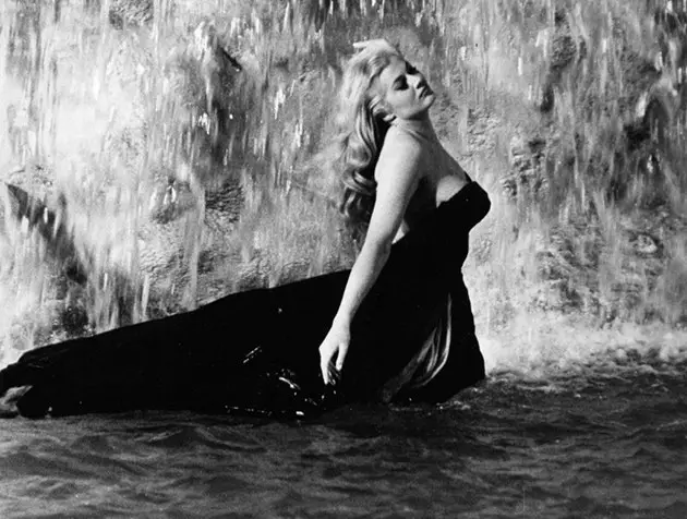 NGƯỜI phụ nữ Anita Ekberg trong 'La dolce vita'