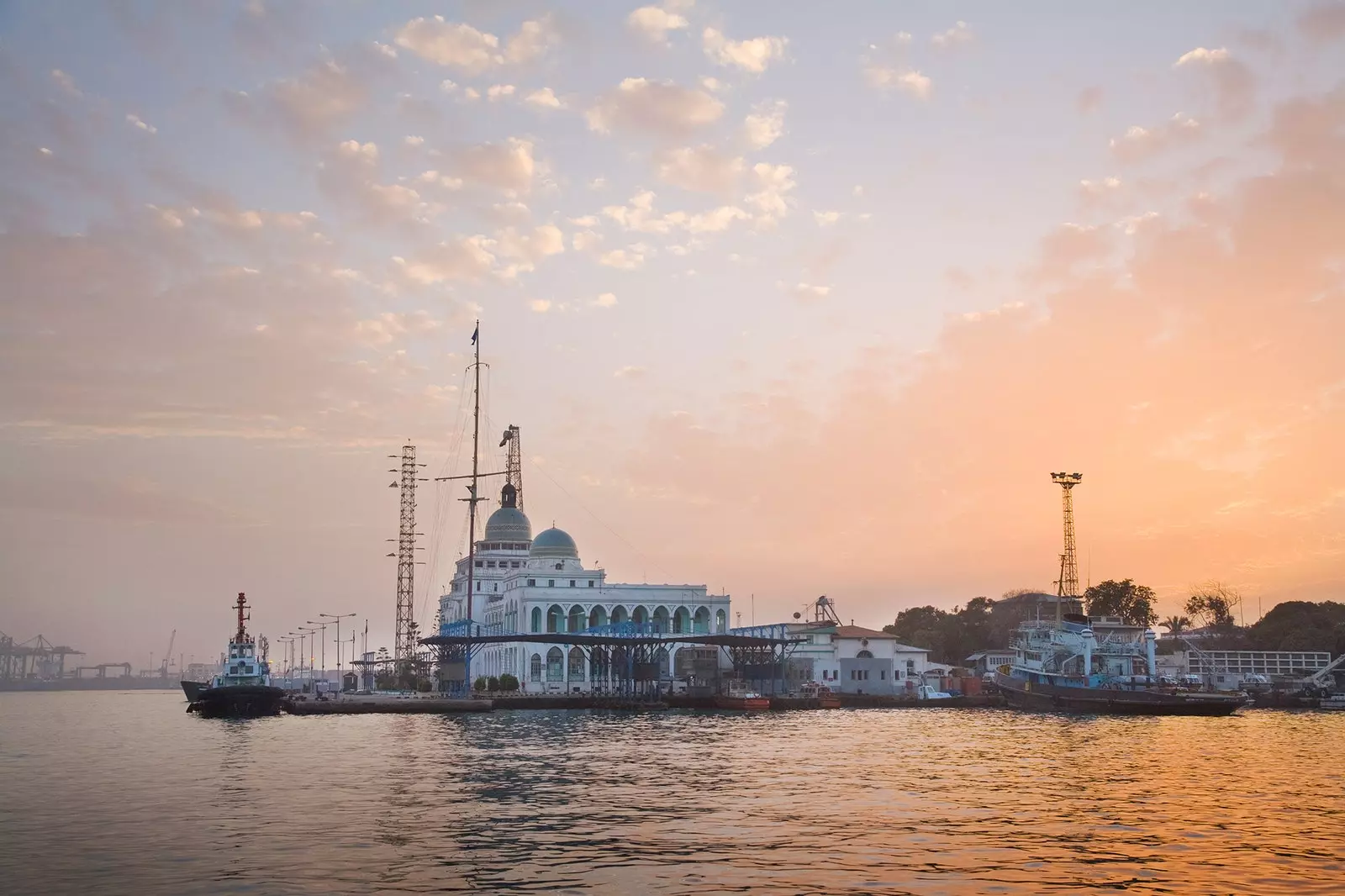 Stjórnsýslubygging Canal Authority í Port Said