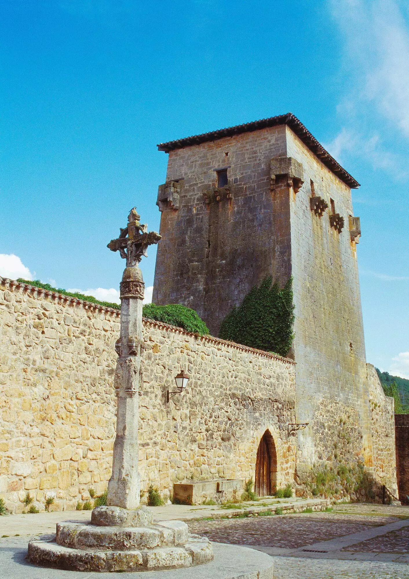 Tower of Doña Urraca Covarrubias