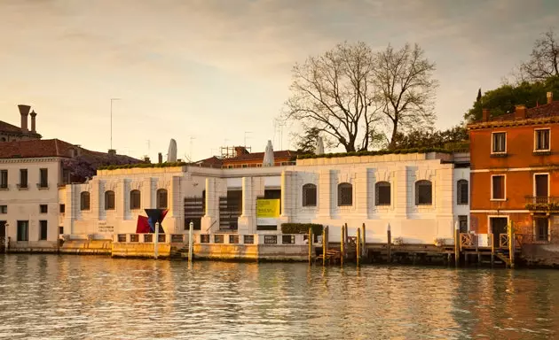 Peggy Guggenheim lascia il segno anche sul Canal Grande