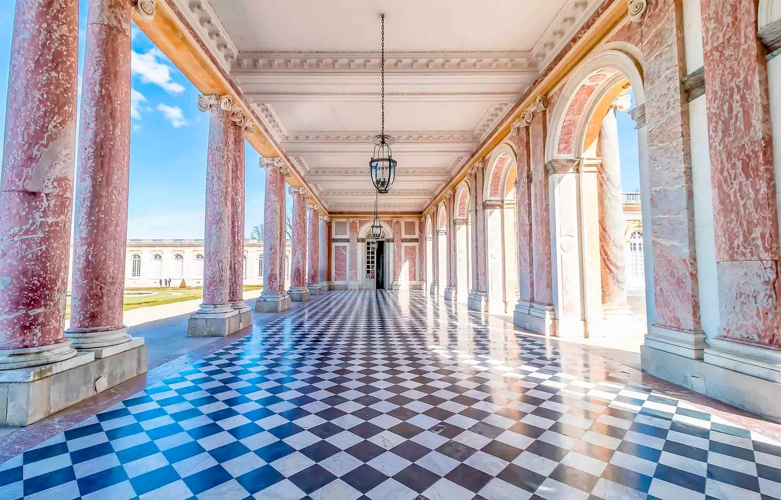 The Grand Trianon eða Marble Trianon í Versailles