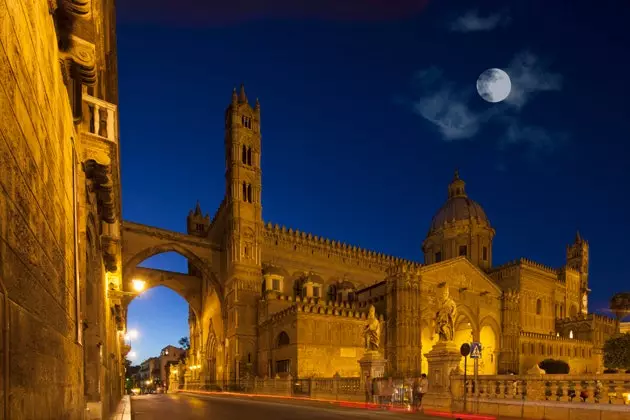 Palermo caithfidh tú teacht ar ais i gcónaí