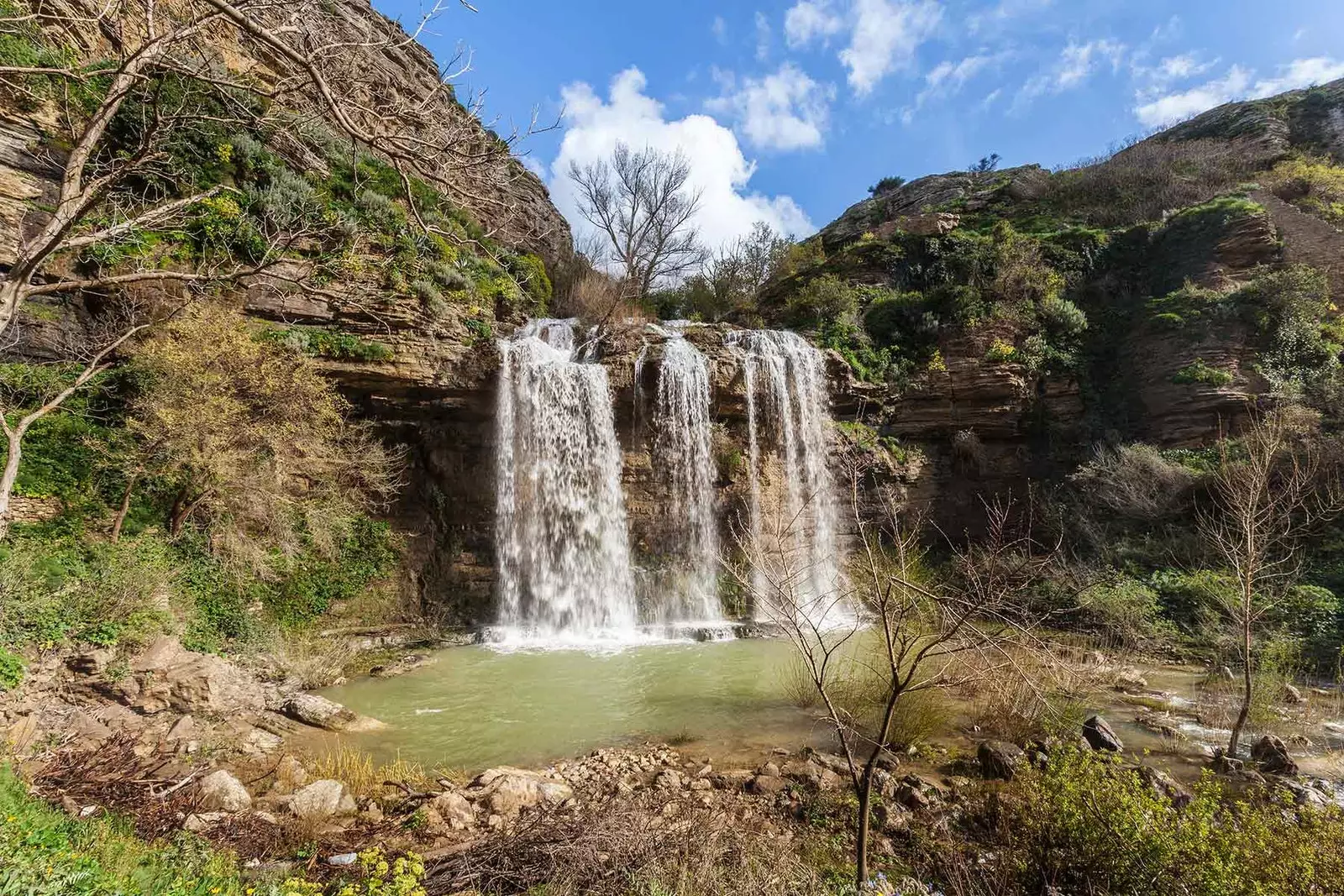 Կորլեոնեի ջրվեժները