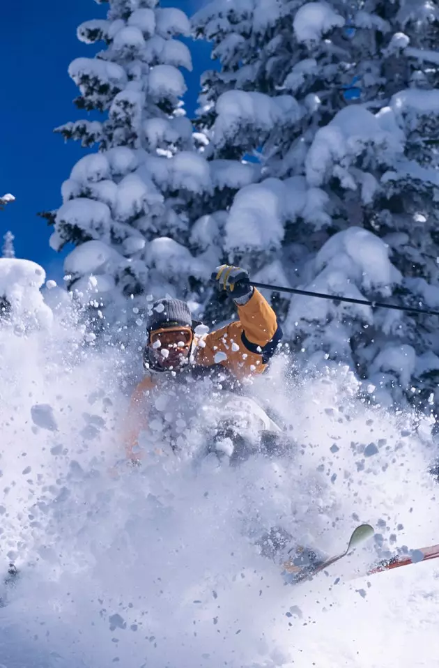 Esquiant sobre la Champagne Powder