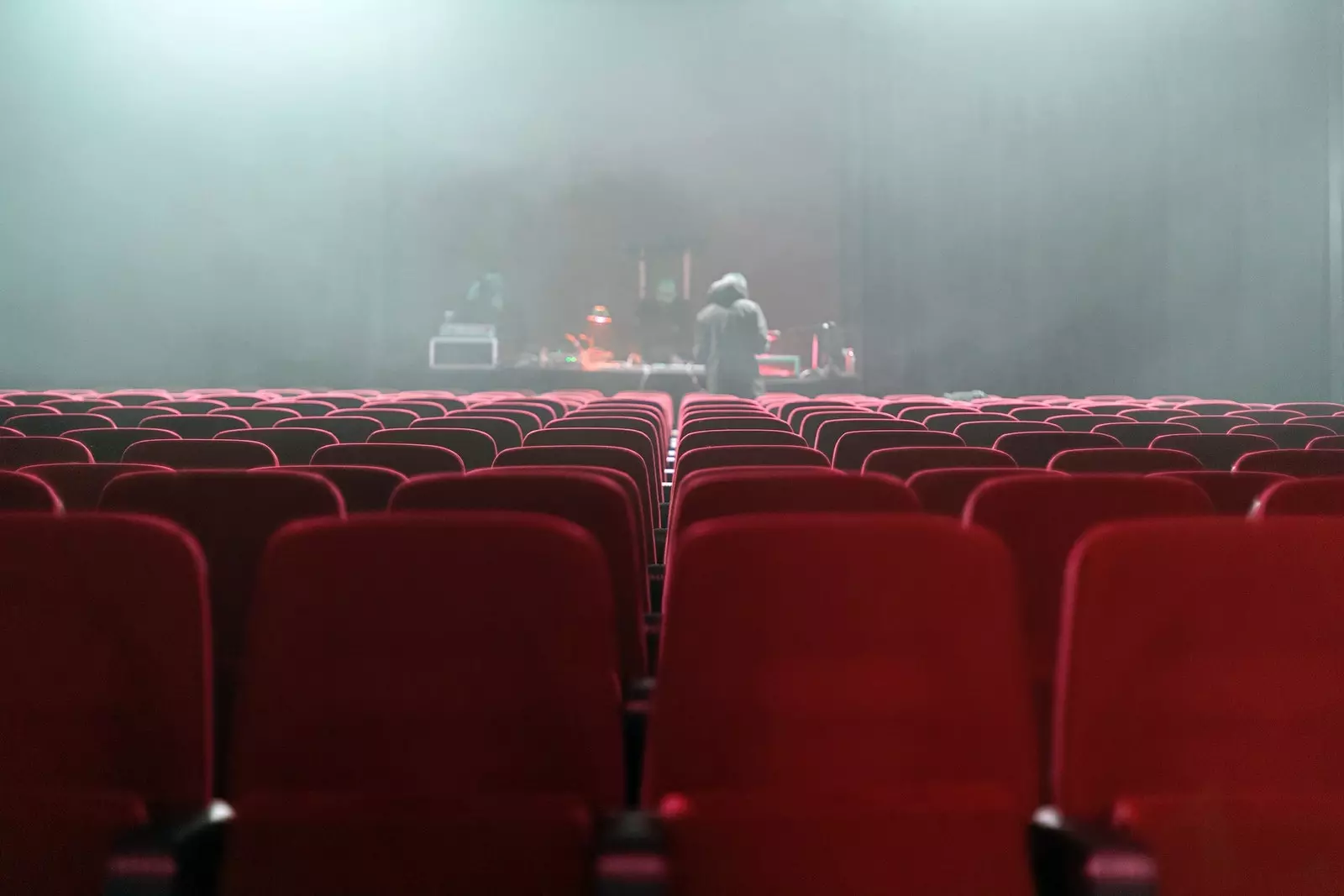 Laat het gordijn niet naar beneden gaan Weersta theater