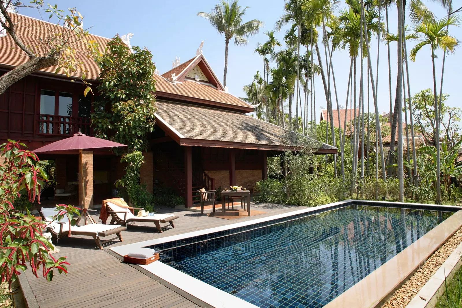 Pools in the villas of Dhara Dhevi