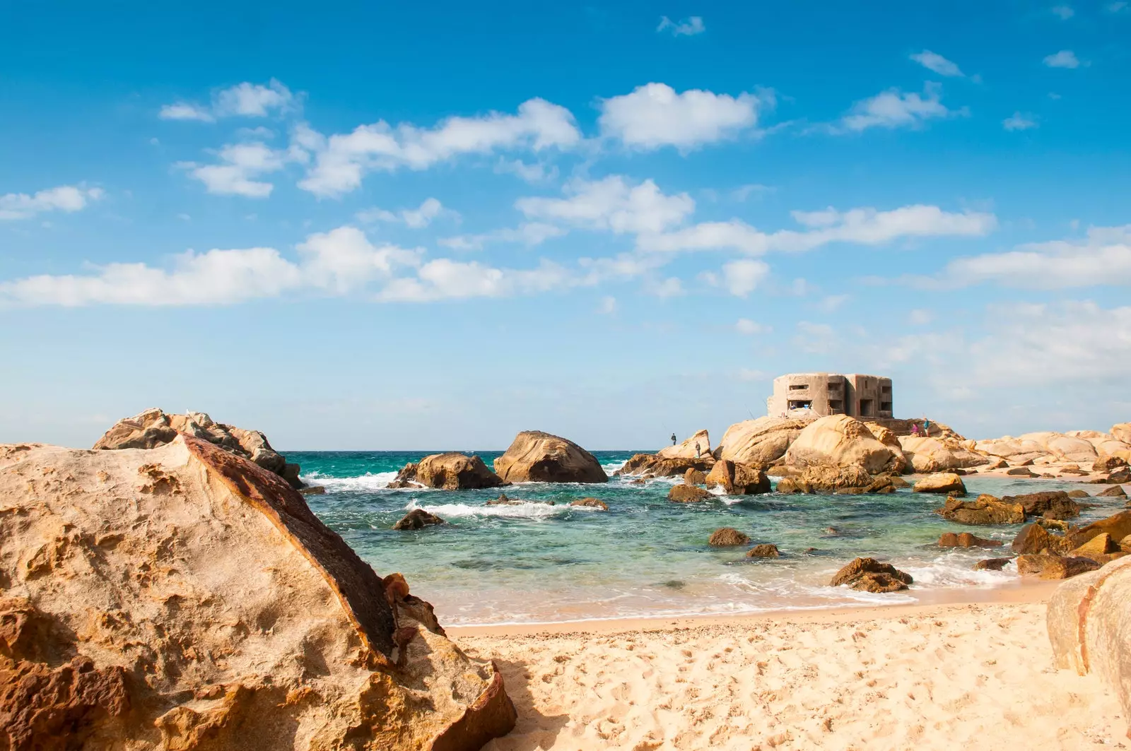 Praia atlântica.