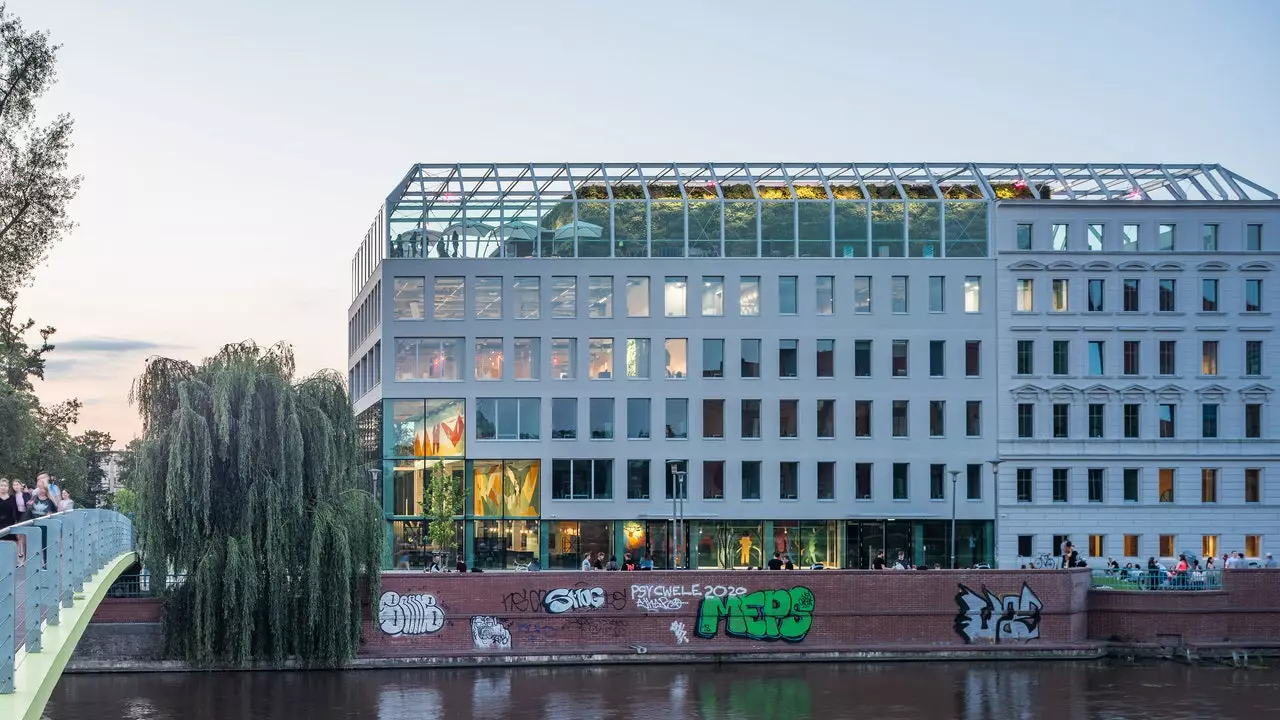 Historie ble til kreativitet, dette er Concordia Design-bygningen i Wroclaw