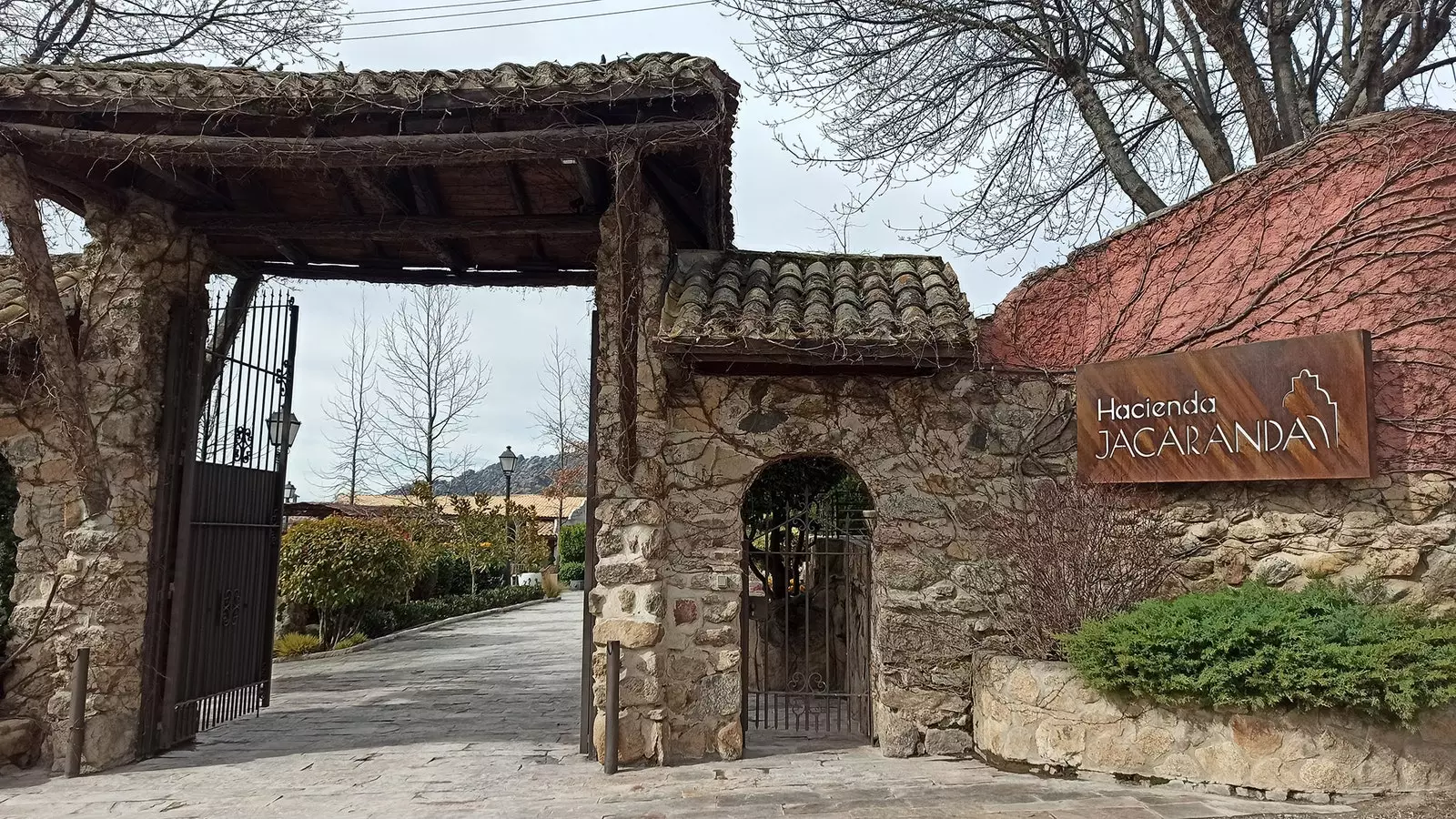 Hisenda Jacaranda Sierra Madrid