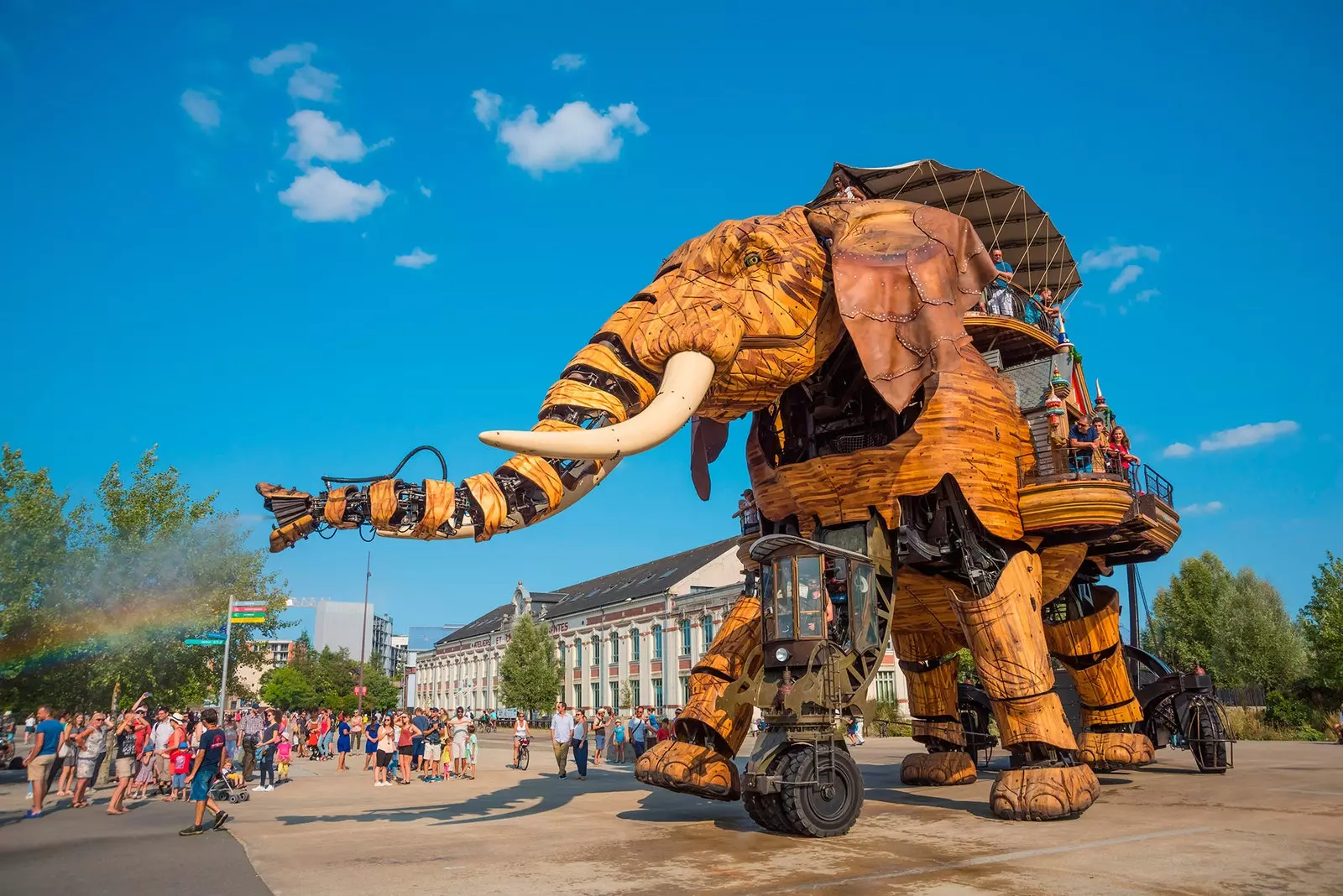 De Grote Olifant is de mascotte van de Franse stad