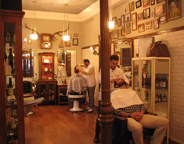 Malayerba potong rambut sejak 16 Juni 2014