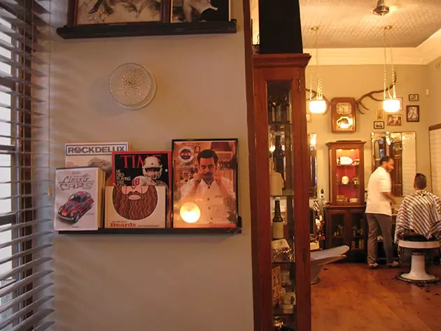 Malayerba barbershop i Malasaña