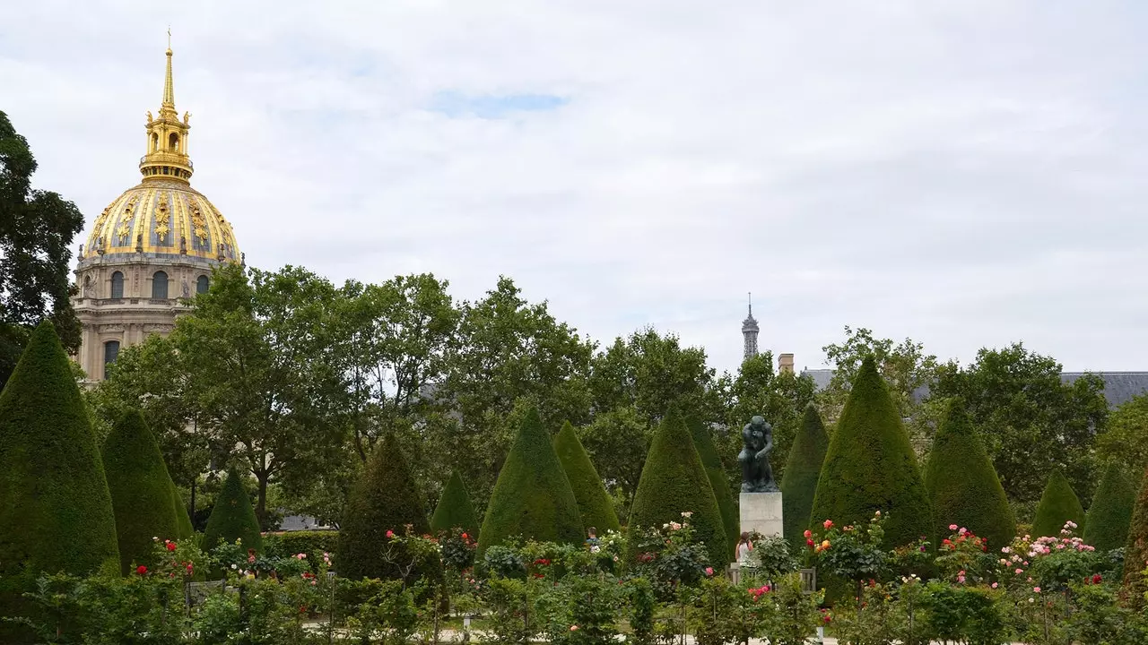 7. obvod, štvrť Paríža, ktorá sa snaží utiecť pred turizmom