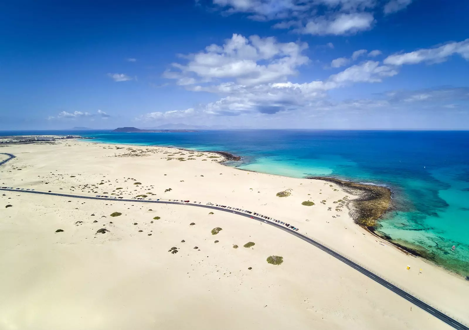 Corralejo के उत्तर टिब्बा के लिए।