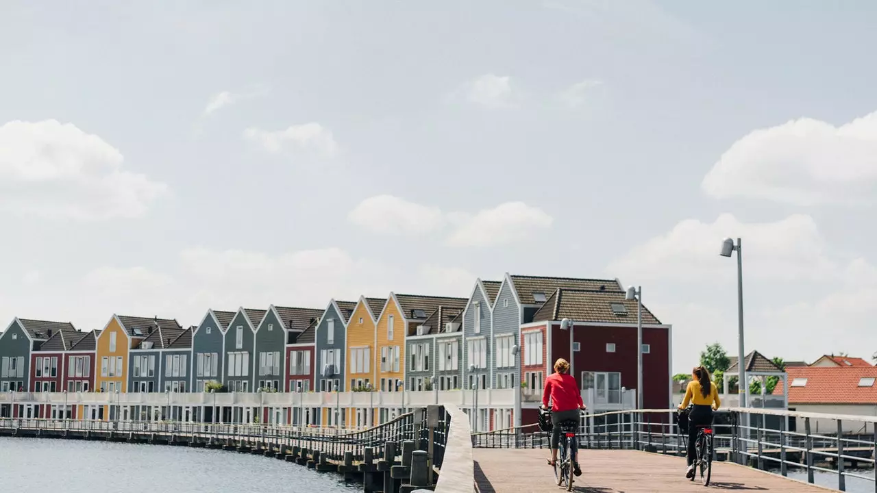 Cette piste cyclable le long du Rhin et à travers quatre pays sera votre prochaine obsession de voyage