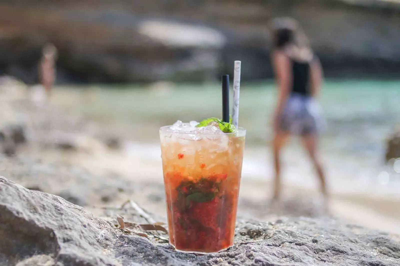 Mojito aux fraises à Cala Escondida