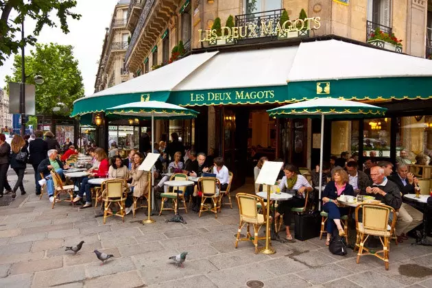 Les deux magots não perca um escritor