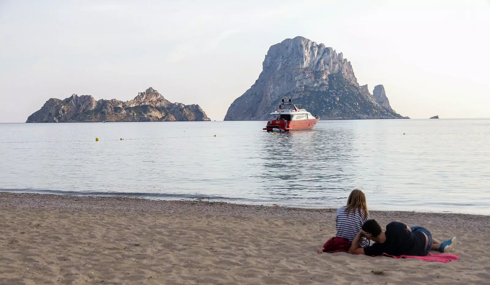 Tak czy tak, musisz iść do Cala d'Hort