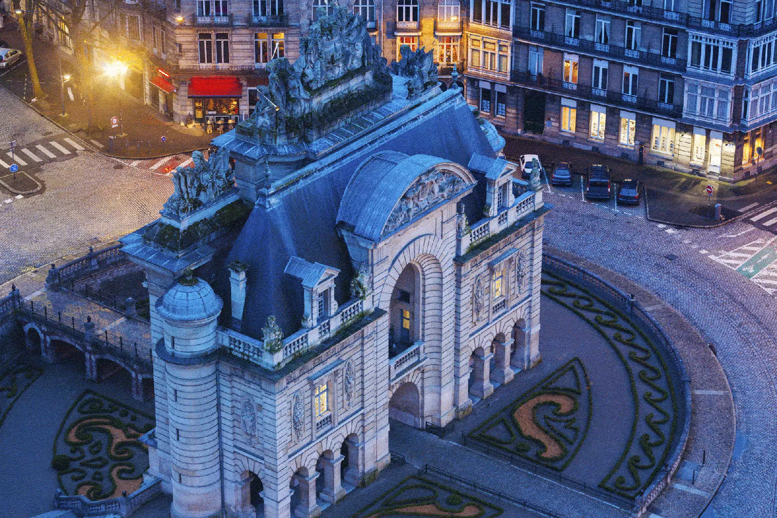 Christmas decorations at the Port de Paris