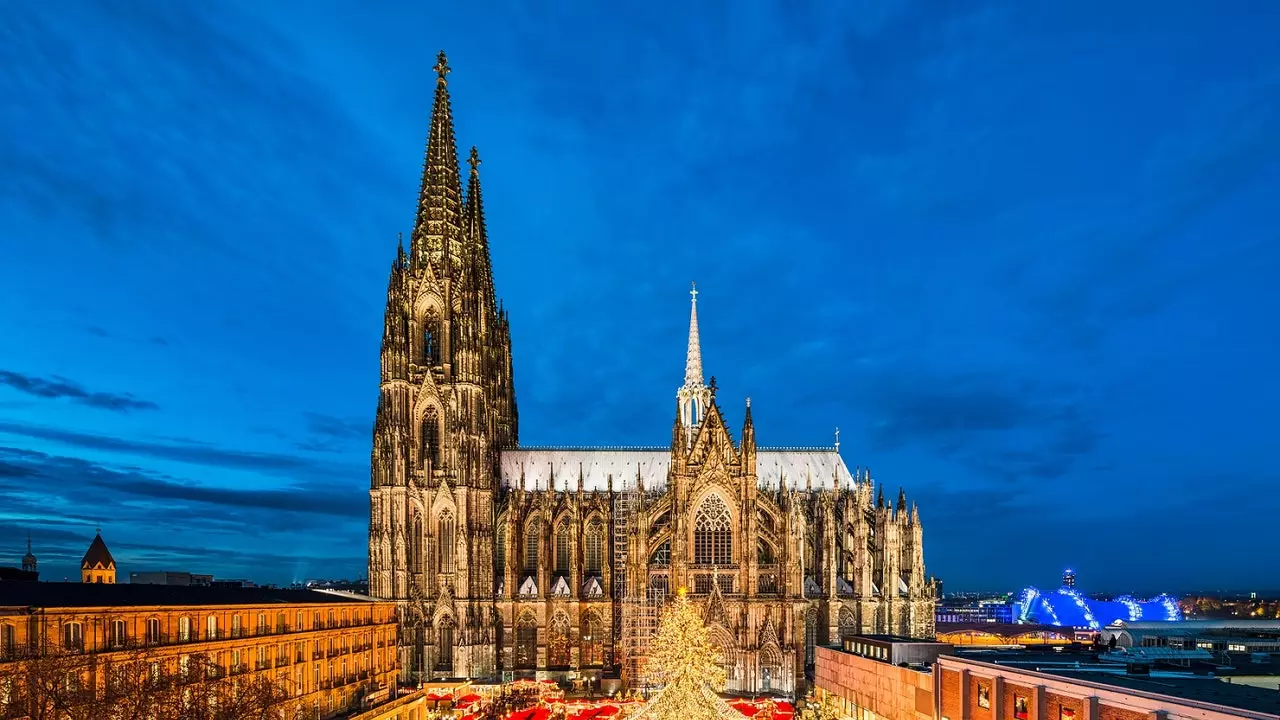 Cologne, thủ phủ của chợ Giáng sinh