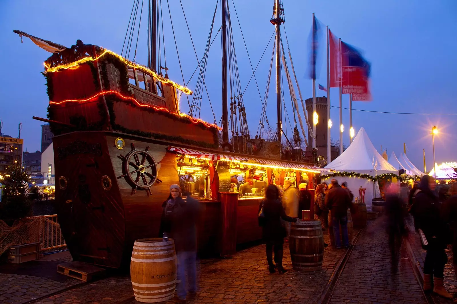 Weihnachtsmarkt am Hafen