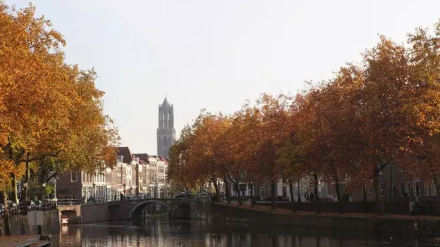 Utrecht: kanal üzərində gezelligheid