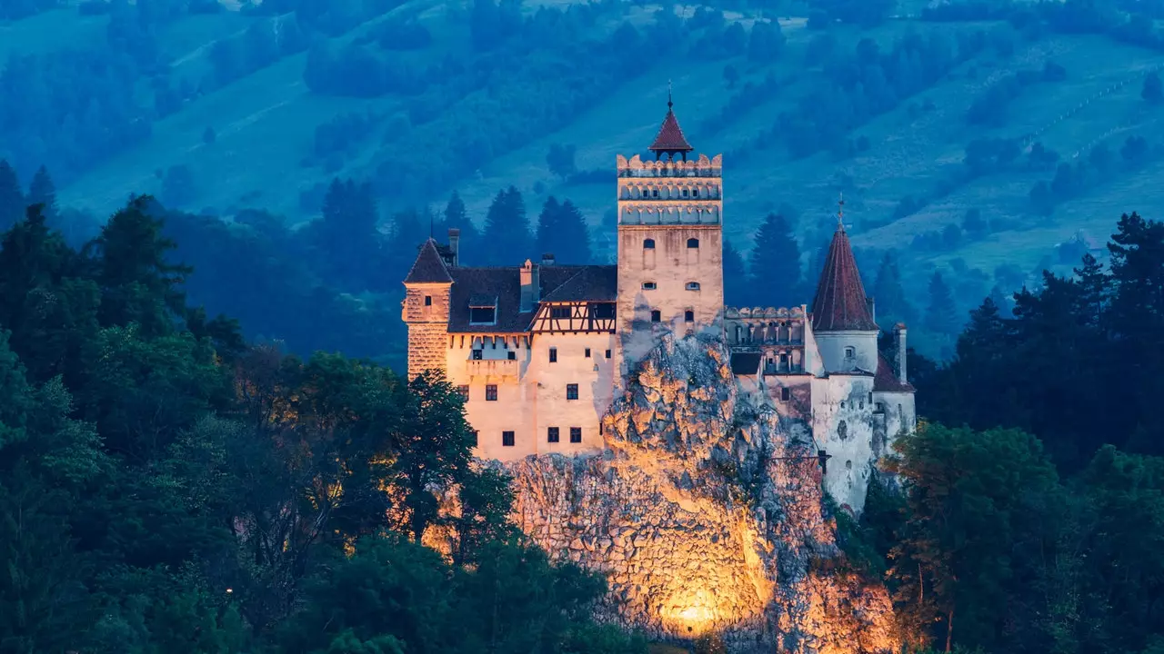 Você se atreve a comemorar o Halloween no castelo do Drácula?