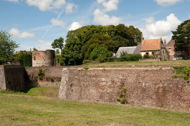 MontreuilsurMer katonai múltja