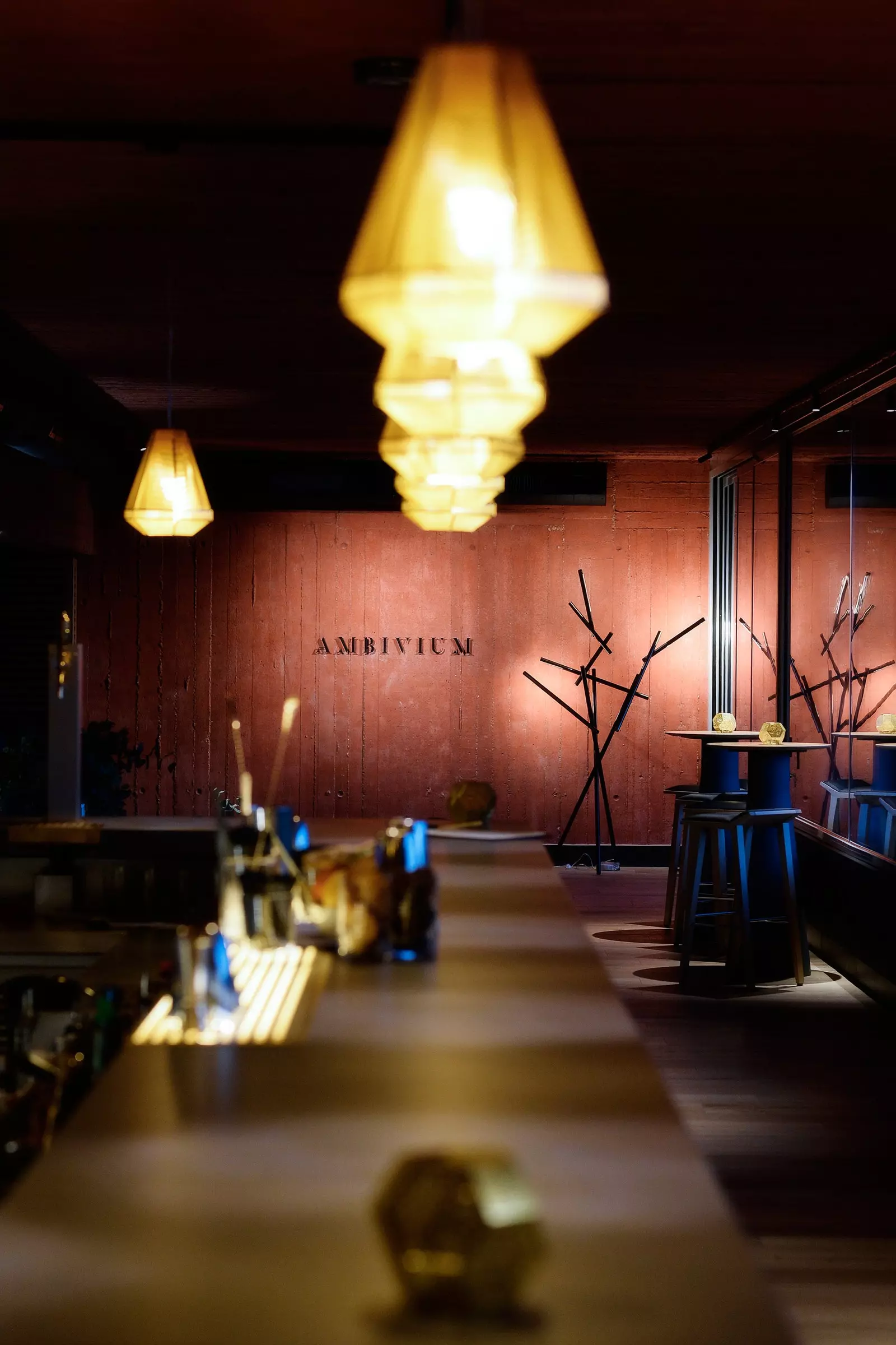 Embers and new airs in Ambivium the restaurant that was born by and for the wine in Peñafiel